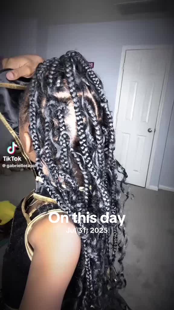 @Tee🖤