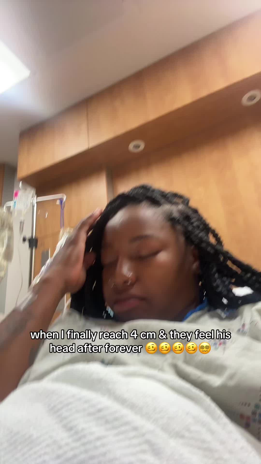 @MAYERAWAXX :)👅
