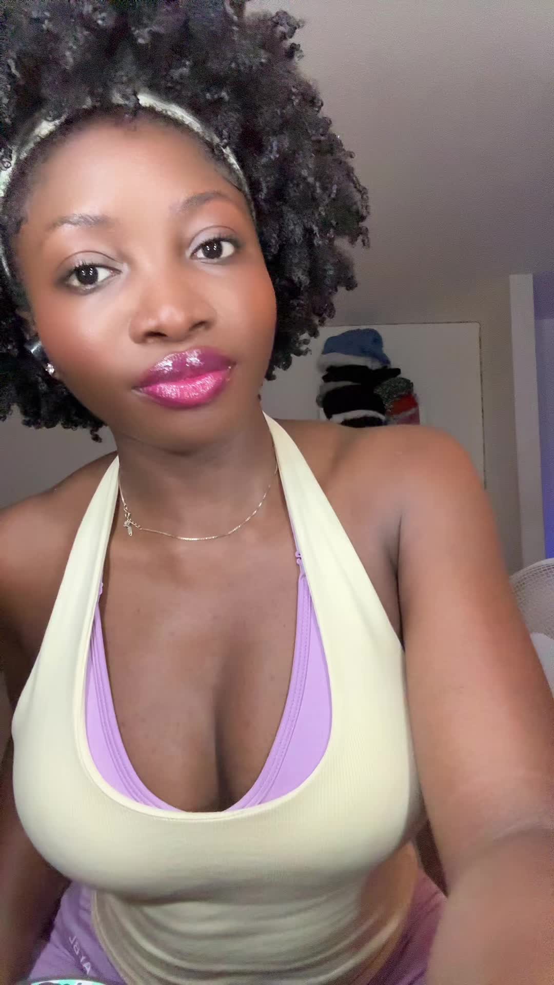 @Lynda🎗️🎀