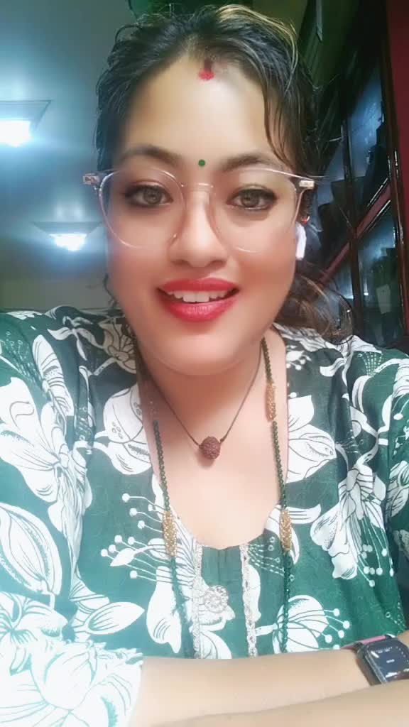 @smile queen 👑👑👑👑with hubby