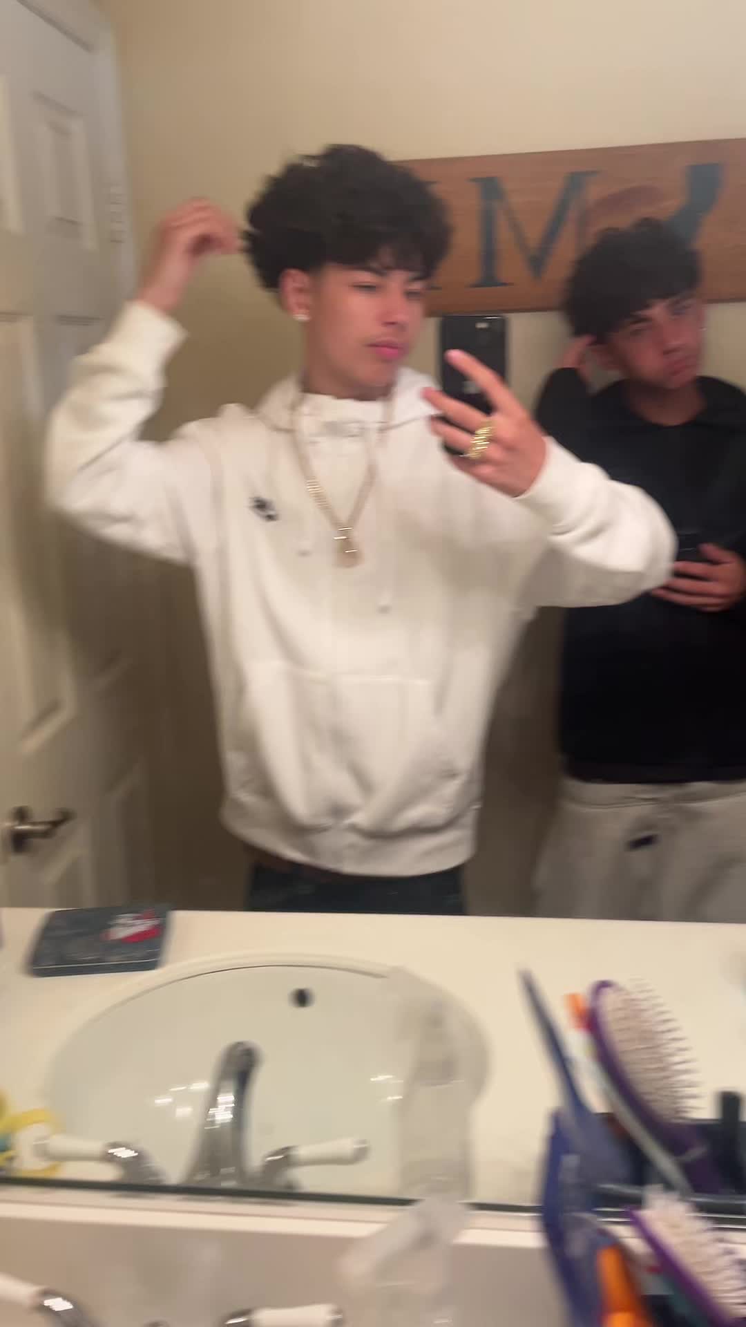 @i