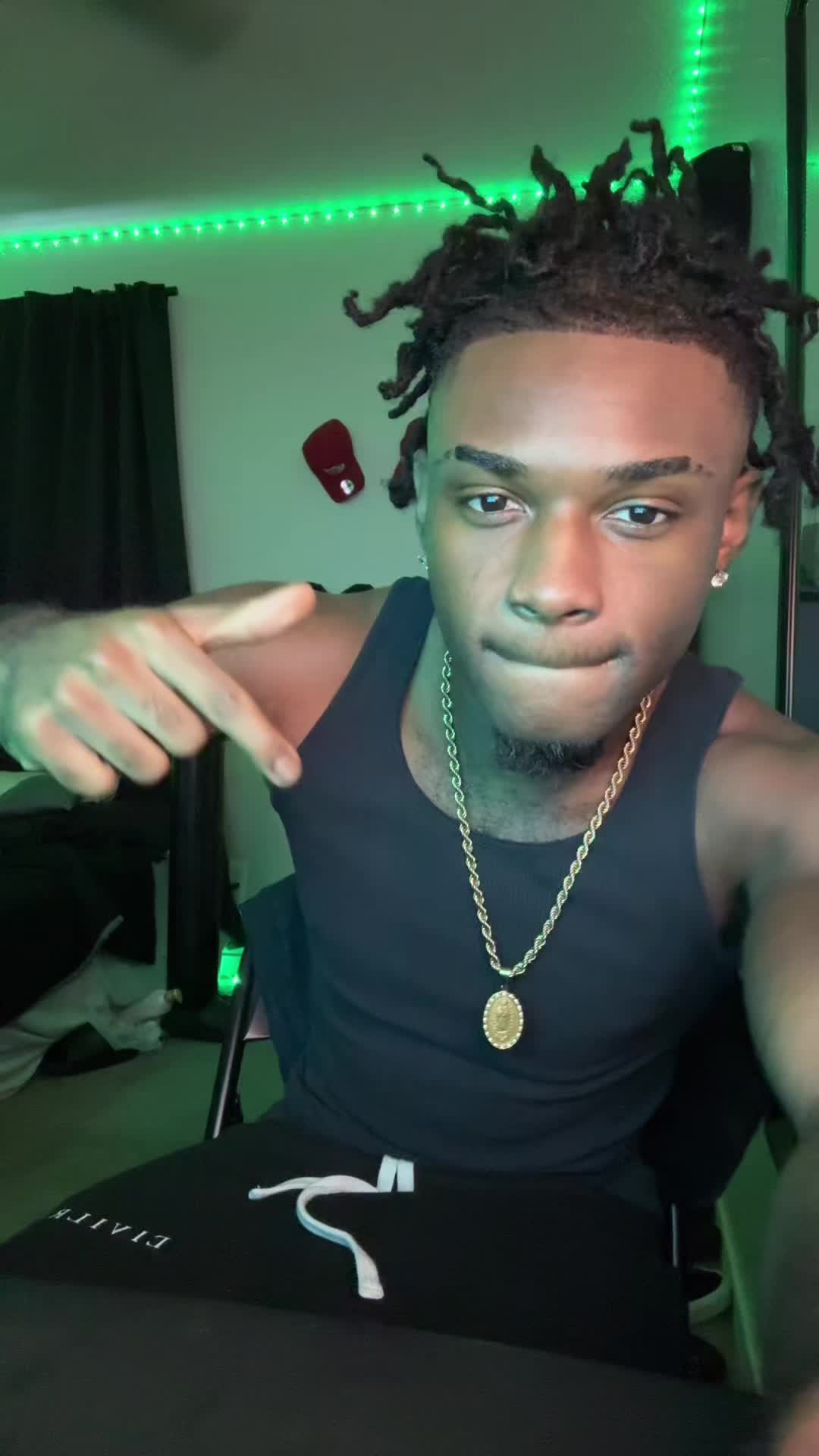 @🕸️