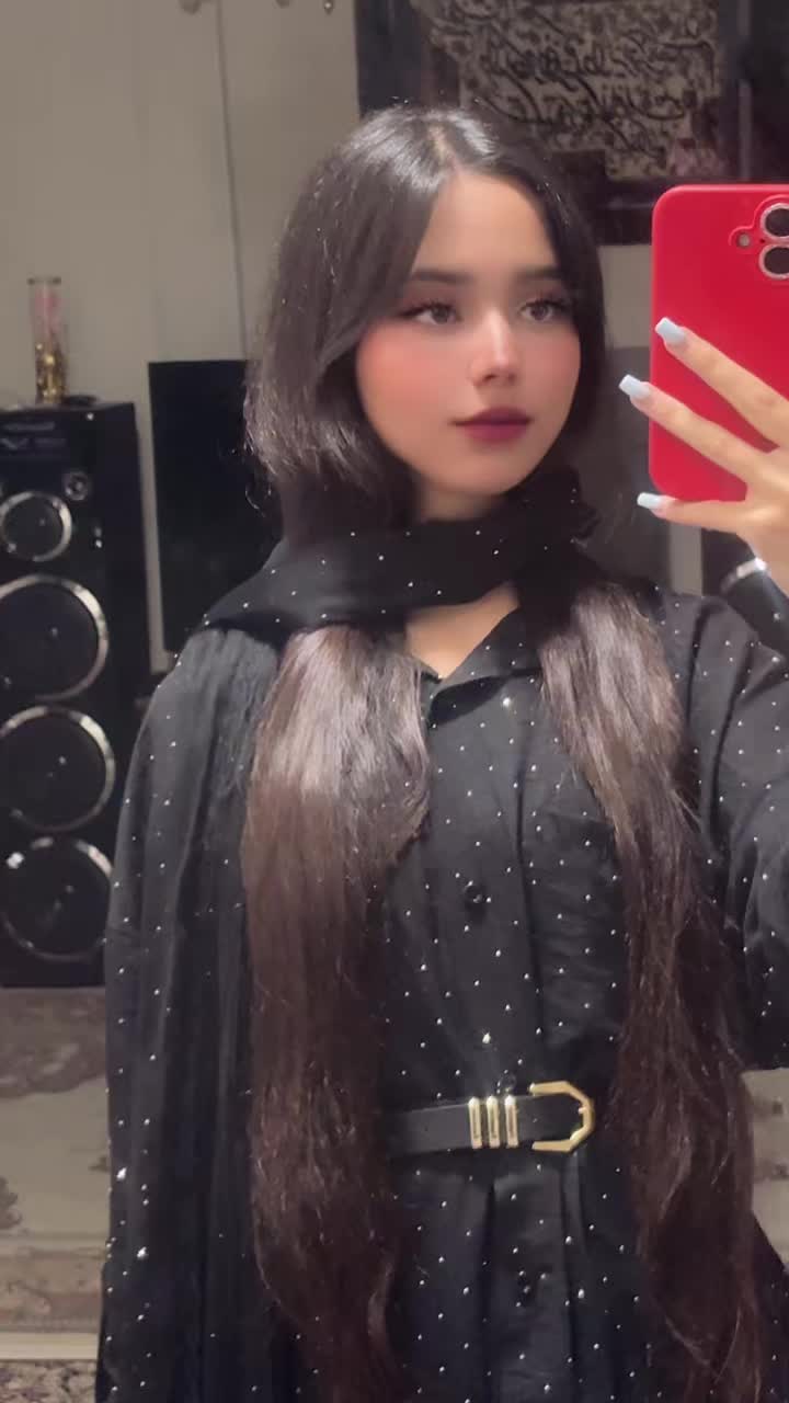 @Melikafarahani