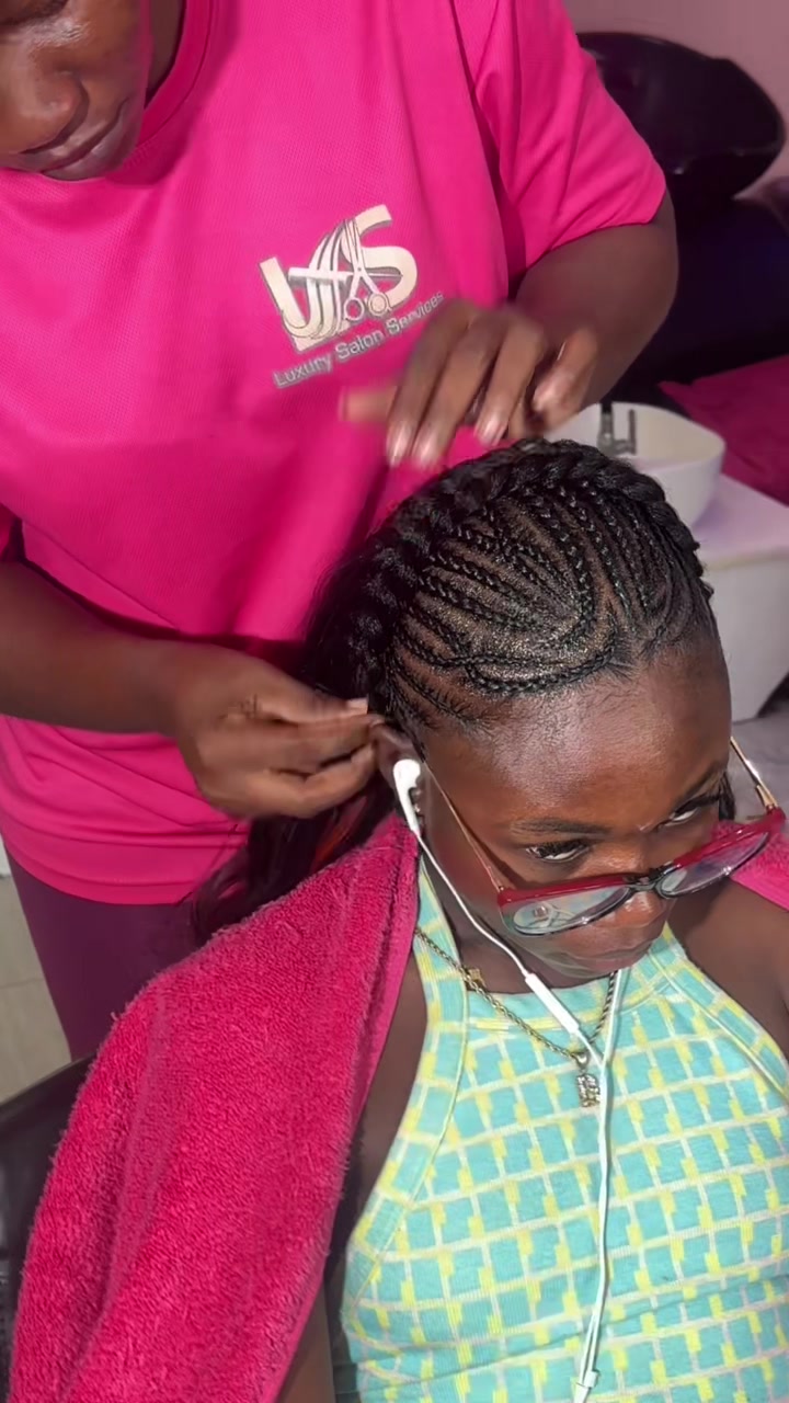 @LUXURY SALON SERVICES.