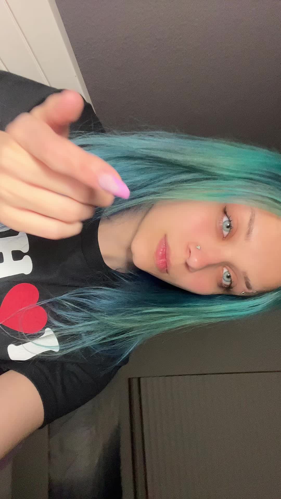 @hell0_kitty528