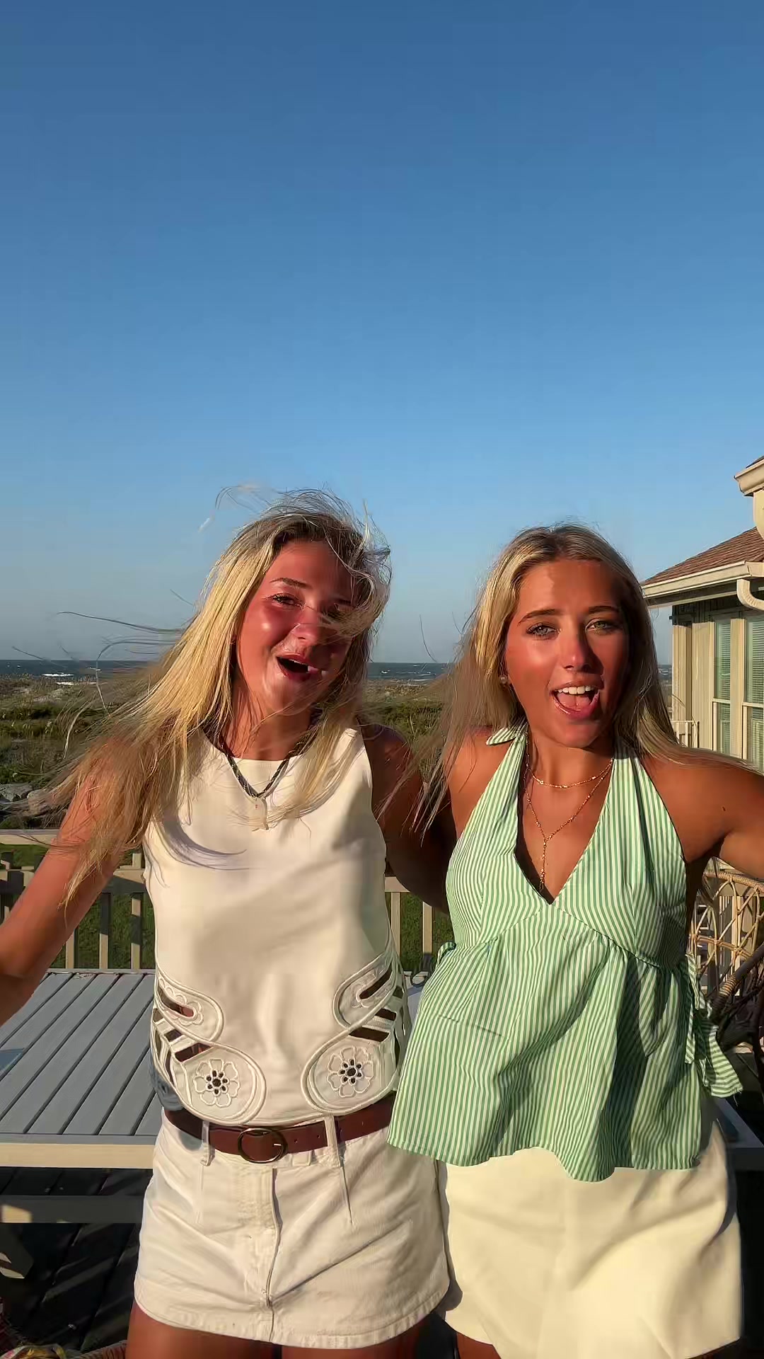 @mollycatherineb