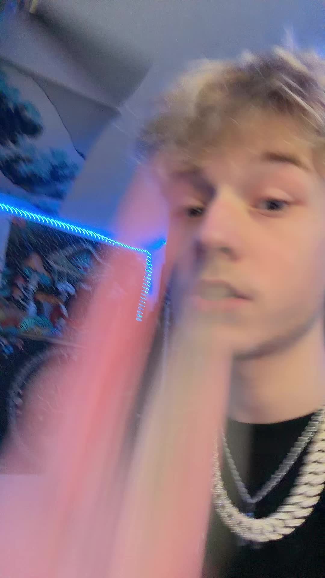 @⛧