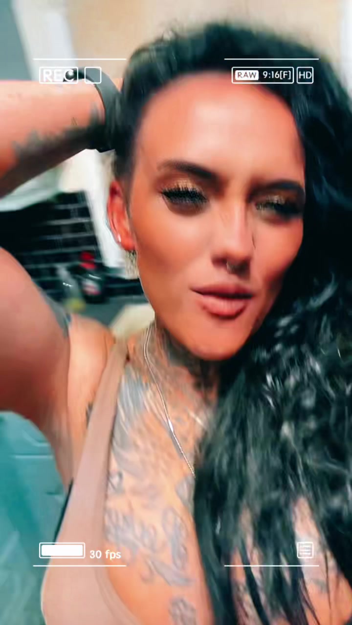 @Elisiabettyboob