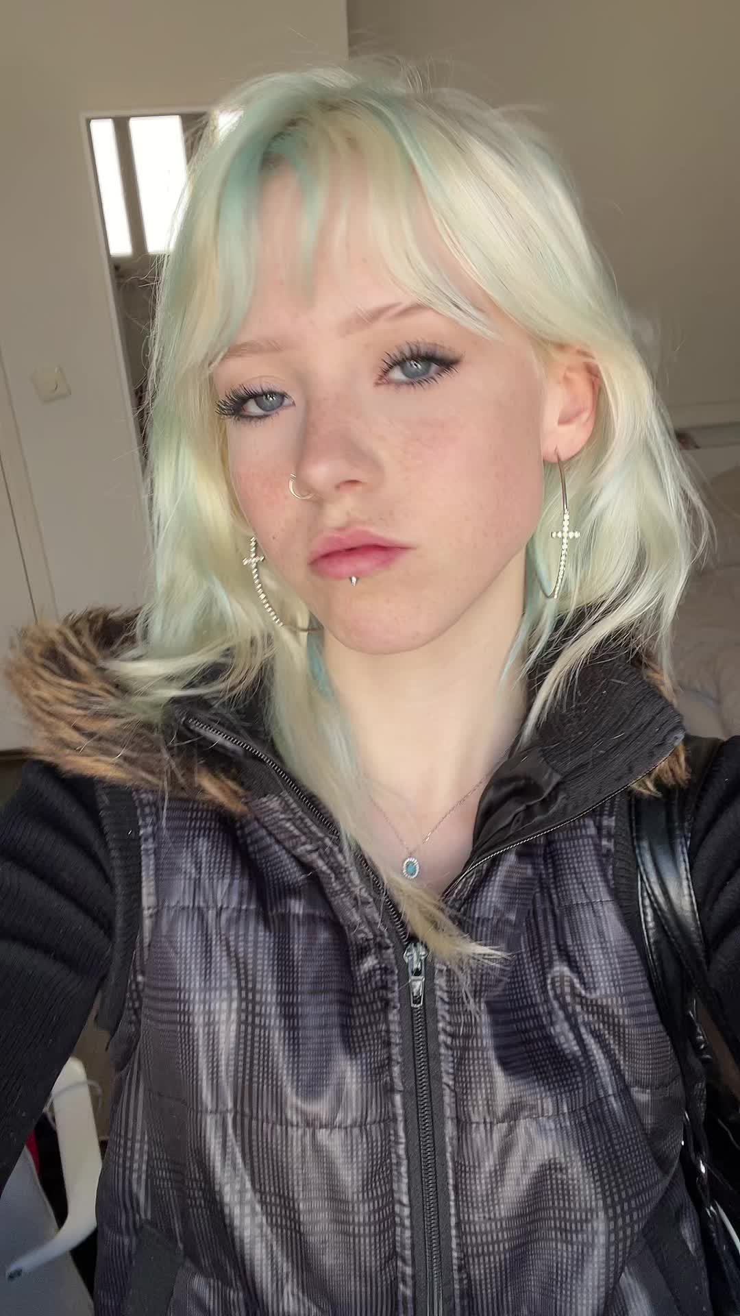 @🦇