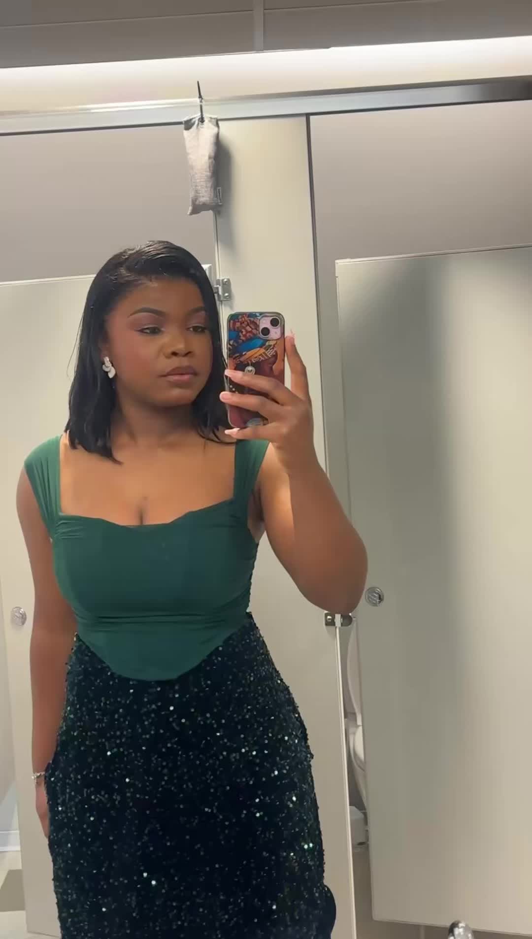 @QueenB