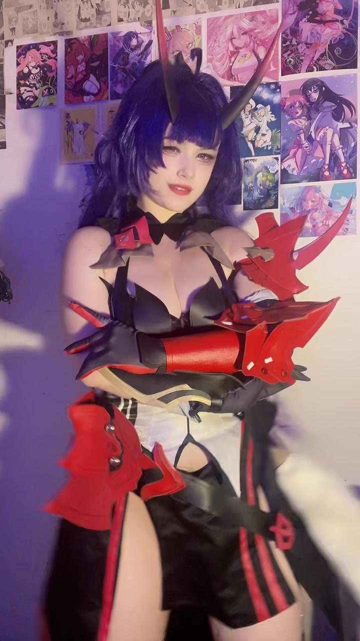 @alexia 🐈⬛🧡