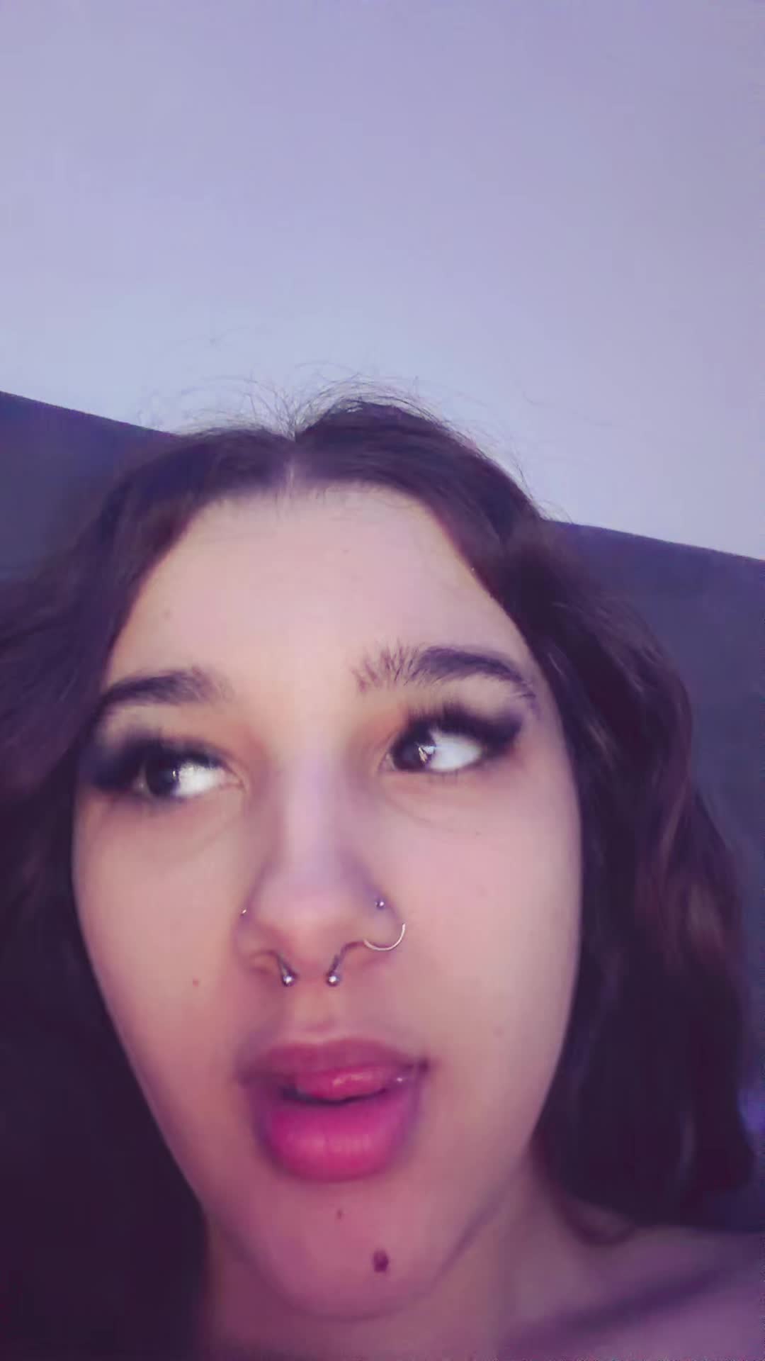@👩🏽&zwj;❤️&zwj;💋&zwj;👨🏽