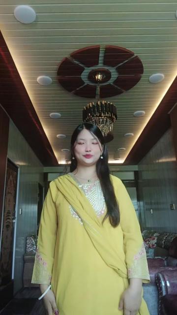 @लेआ गुरुङ
