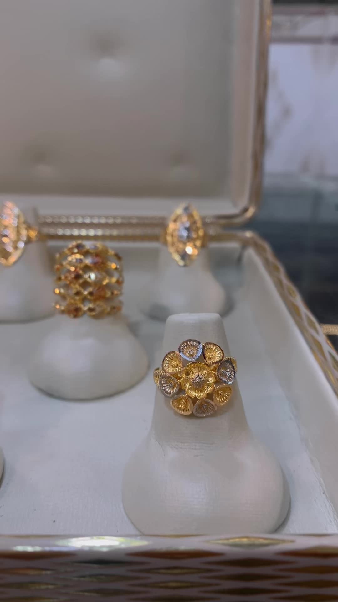 @Zamindar jewellers since 1983