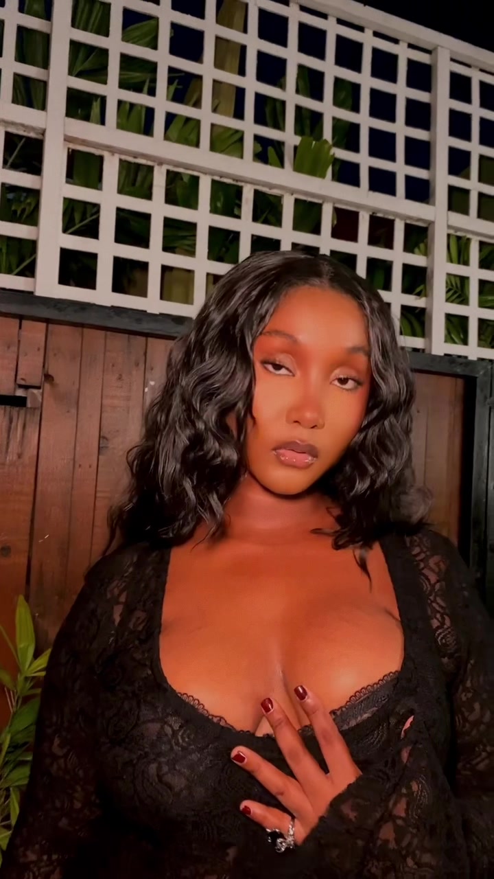 @Lala