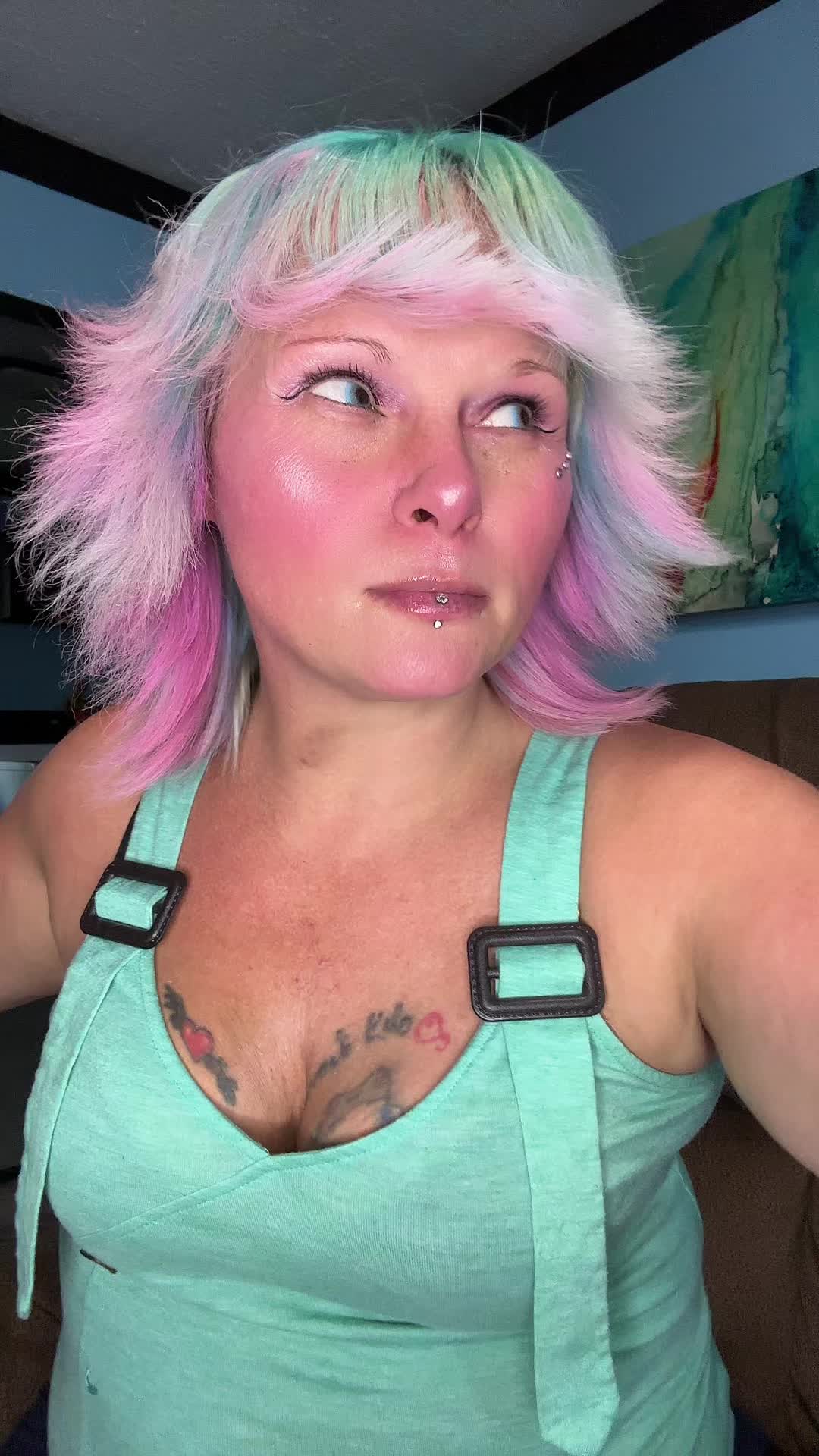 @crazylilhj86