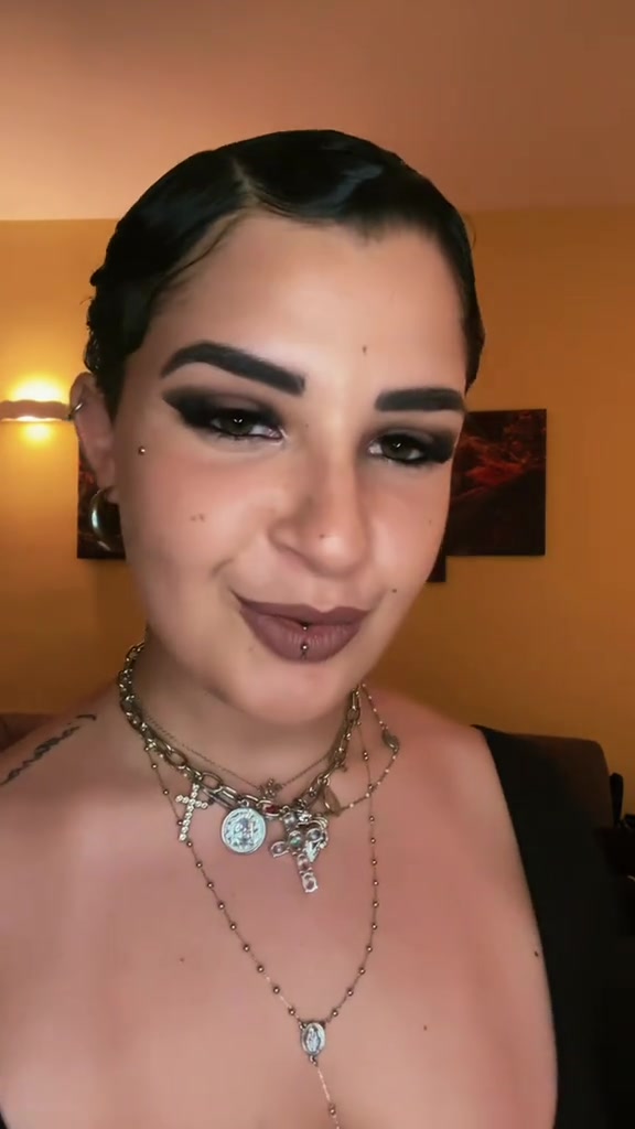 @Rebe_03