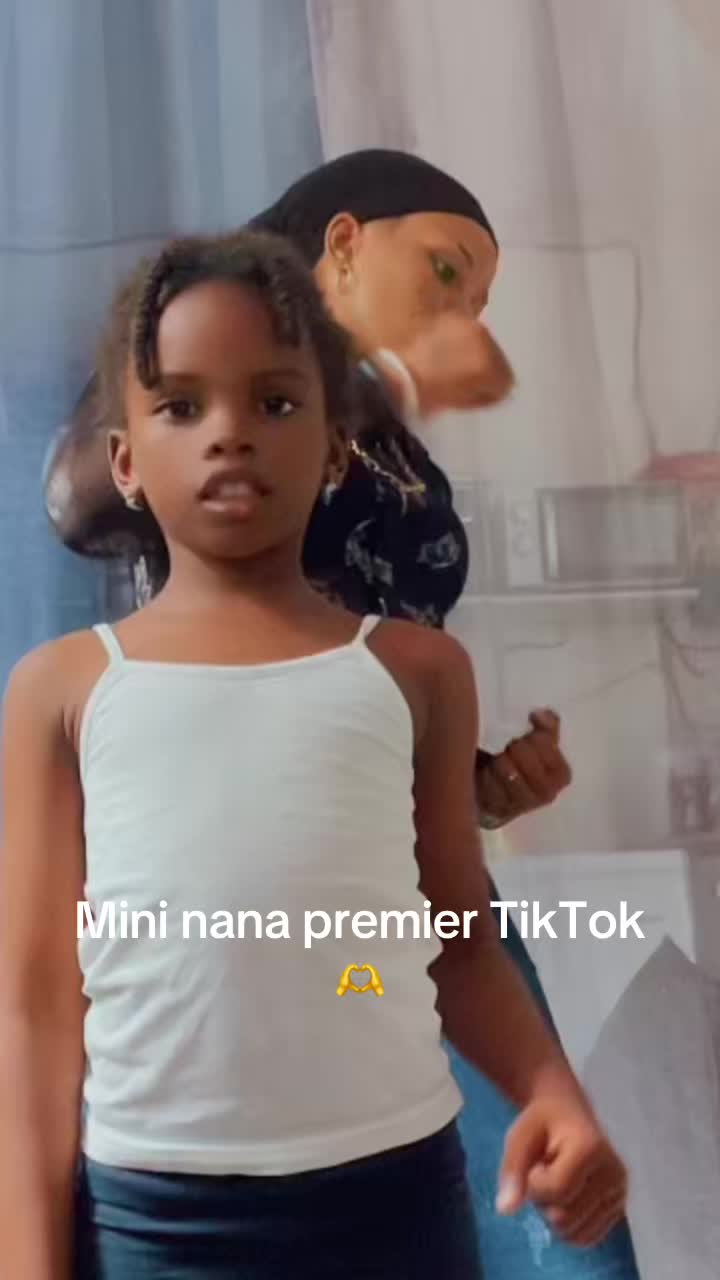 @👑NanaDeBaz👑TBR🔐🖤