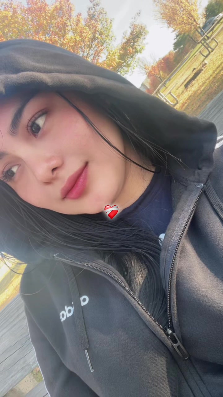 @🦋🥰Yesenia🥰🦋