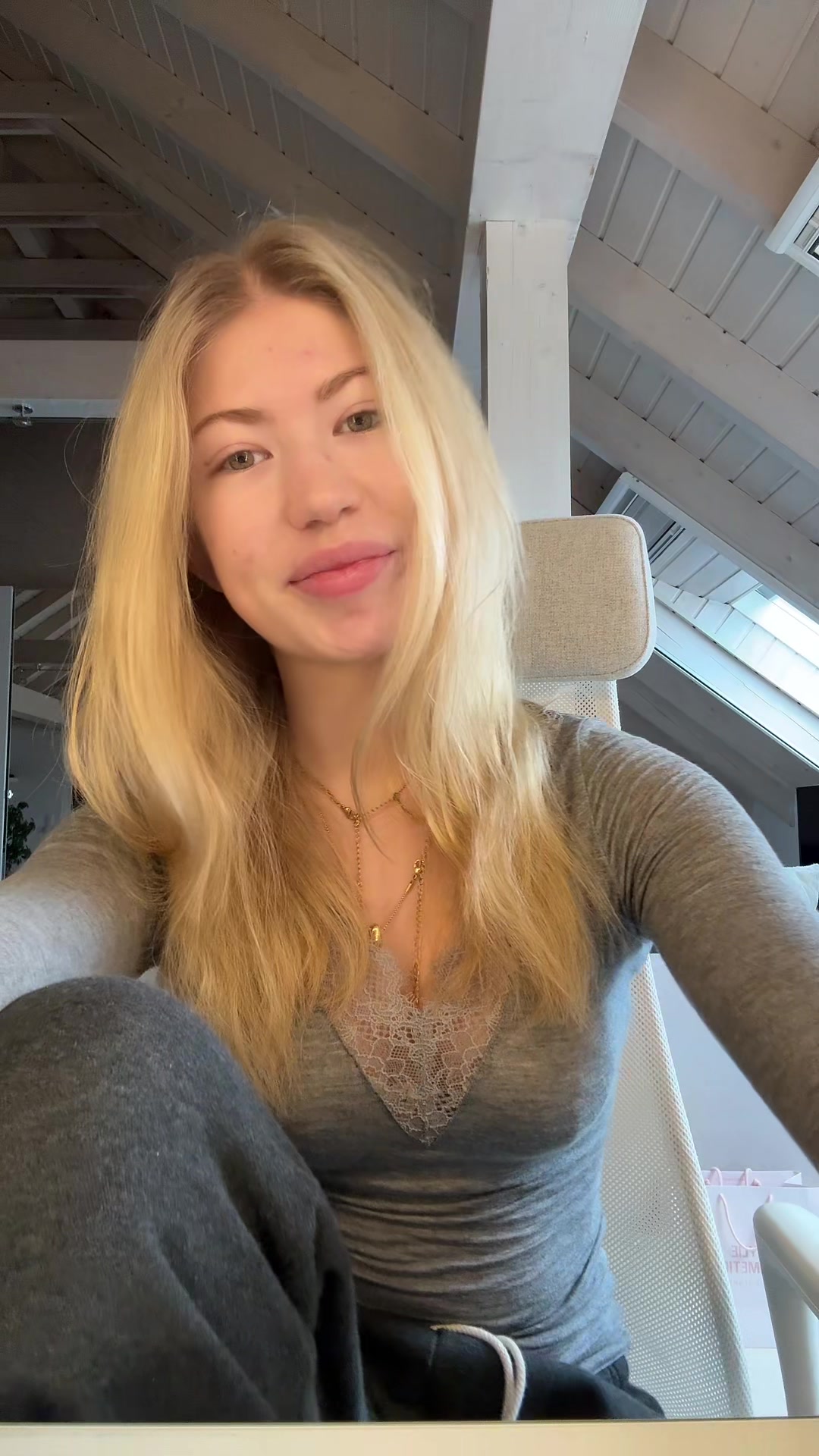 @emi 💌