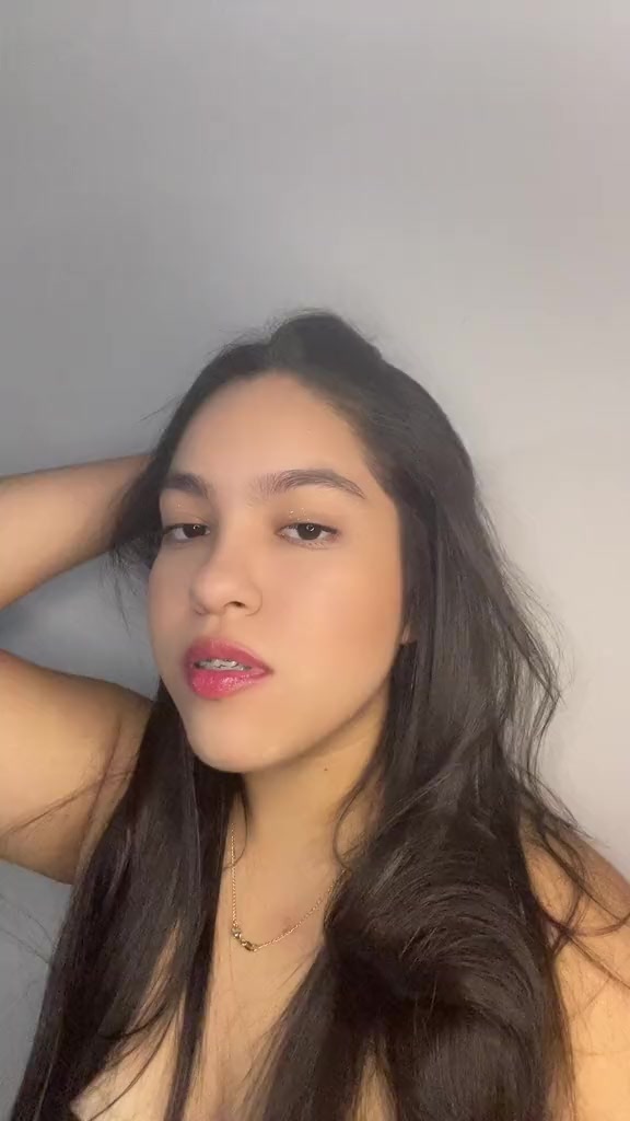 @Lari 💗