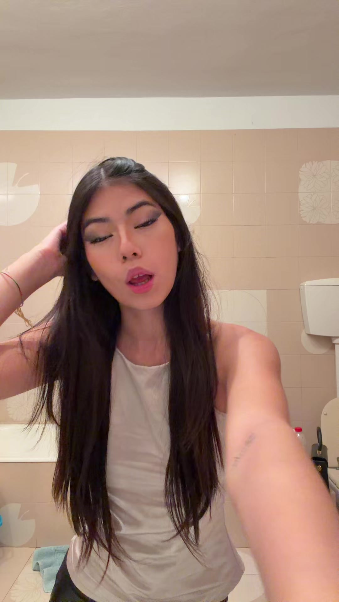 @💋🇵🇪