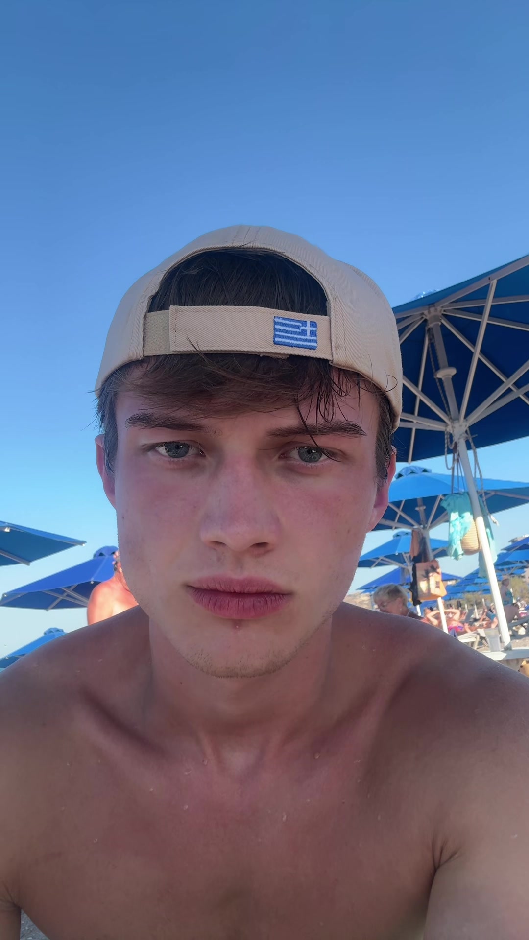 @yannisnews