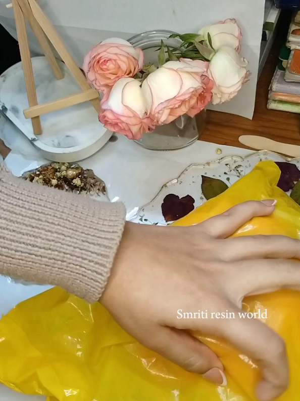 @Smriti Resin World đĨâ¨
