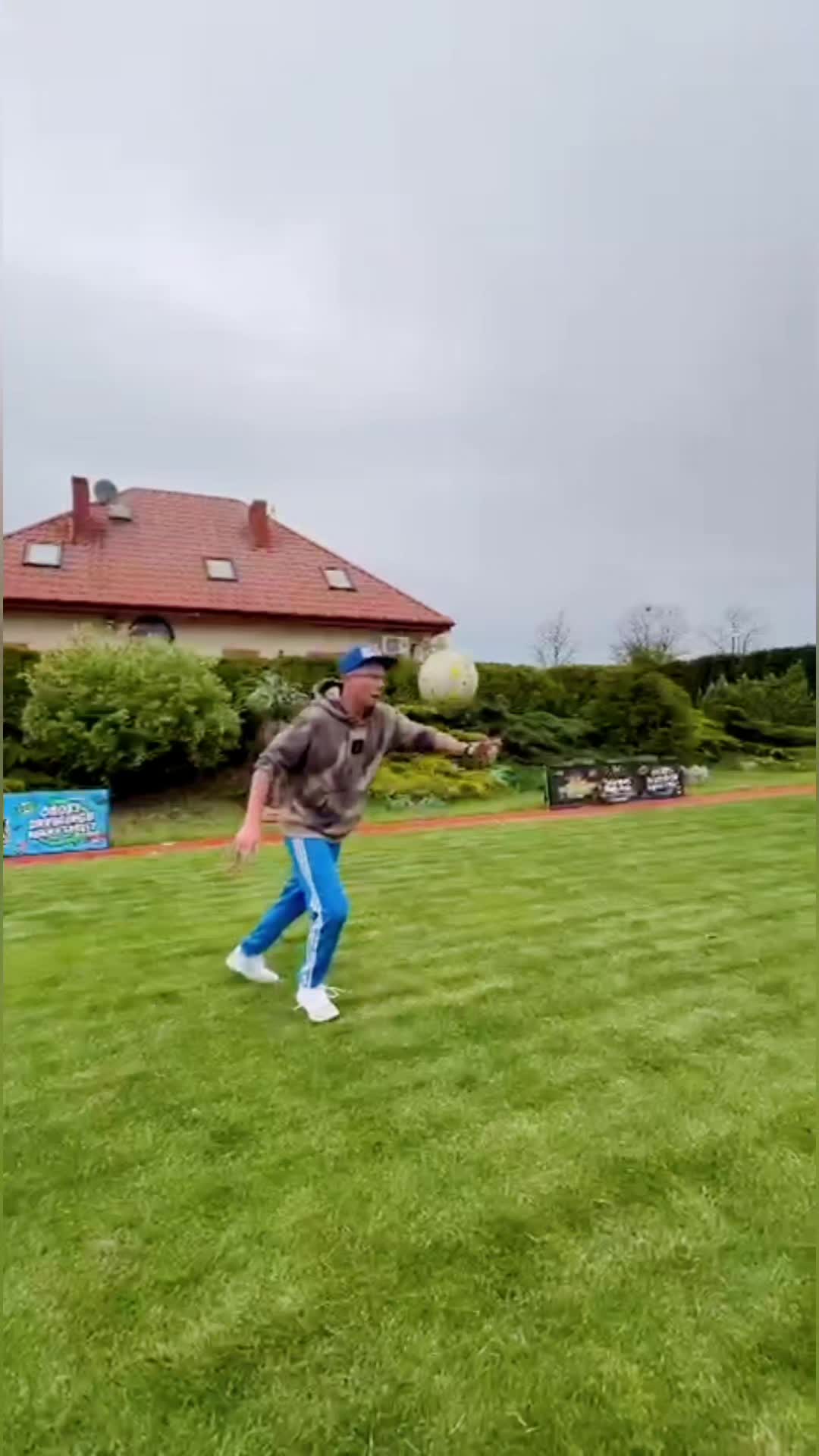 @Trener Dryblingu Piłkarskiego