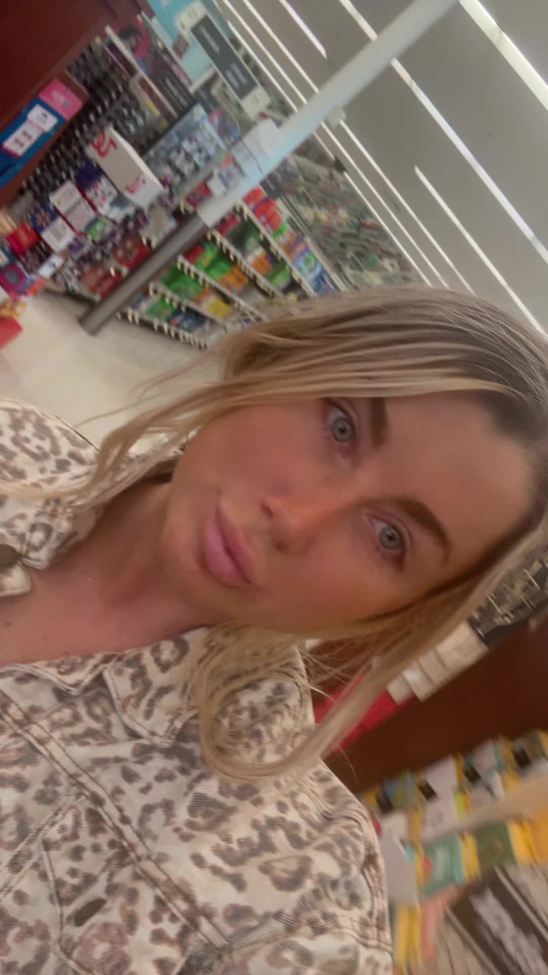 @Laceybarbieee