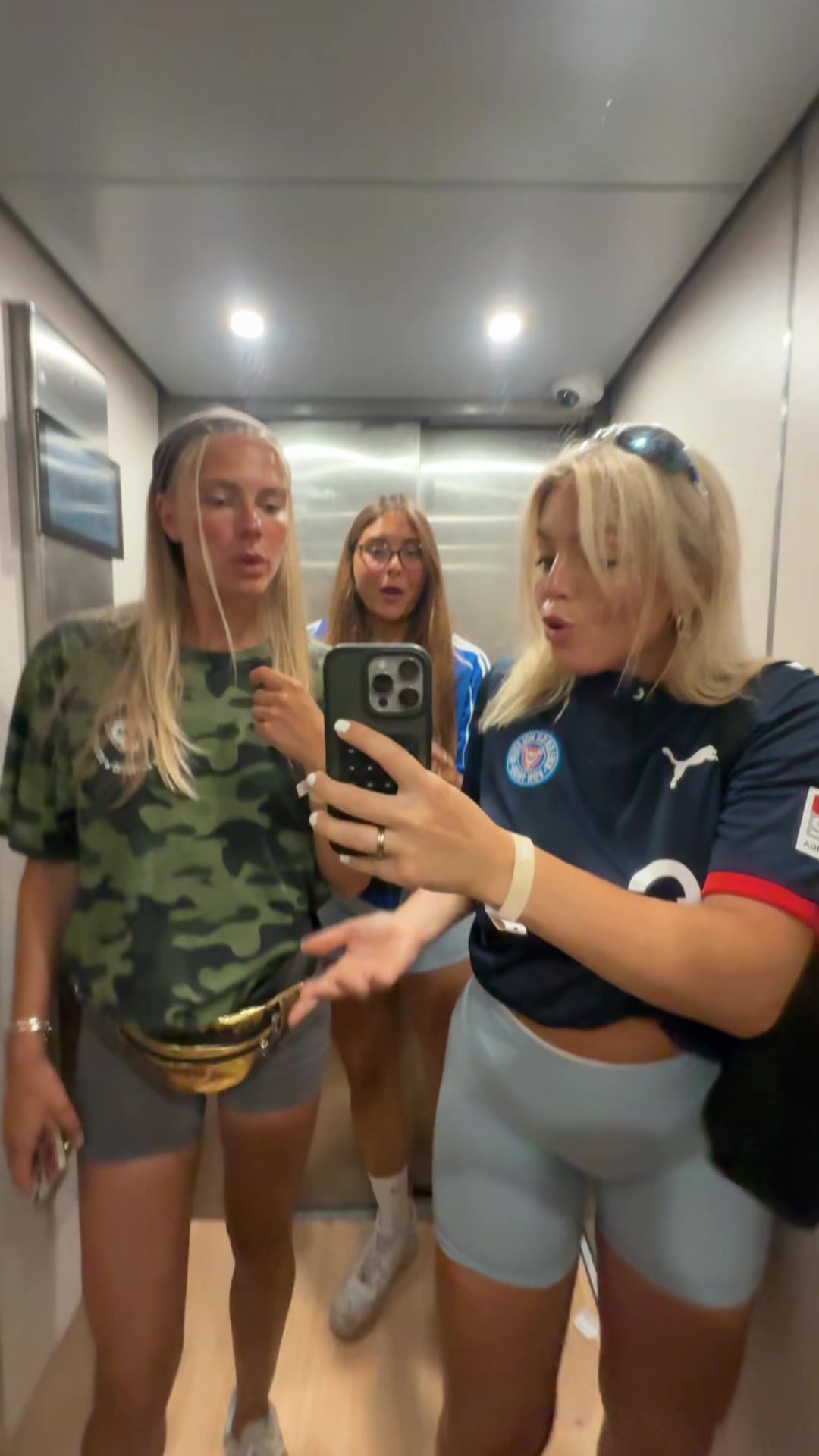@nici_ft