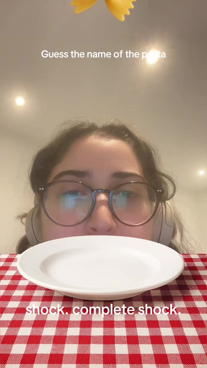 @yasmeanie
