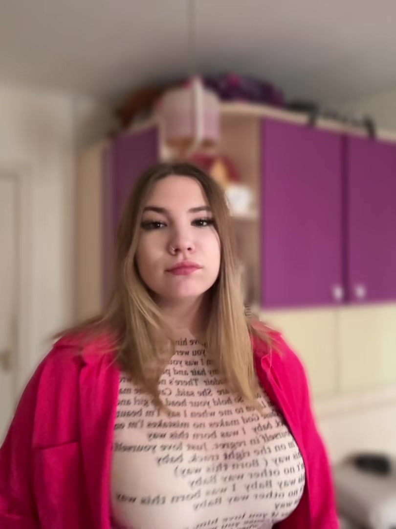 @Тгк: белое полусладкое.