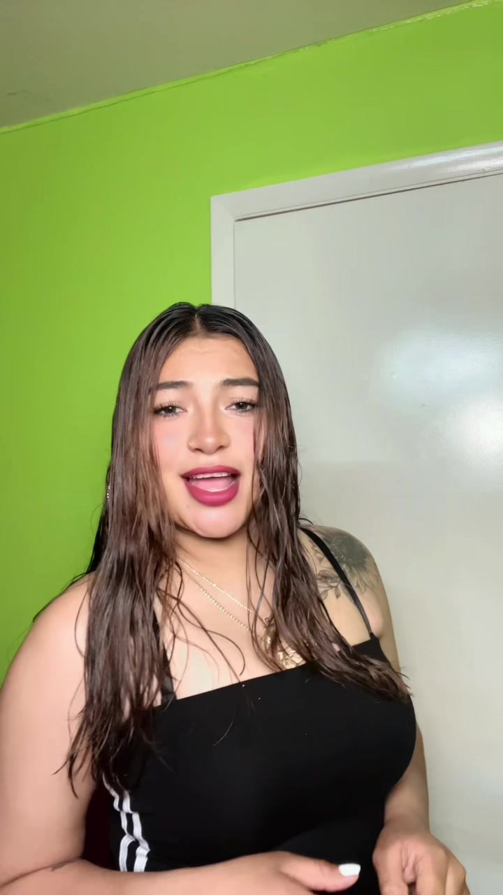 @𝑳𝒆𝒔𝒔𝒍𝒚🧸💗