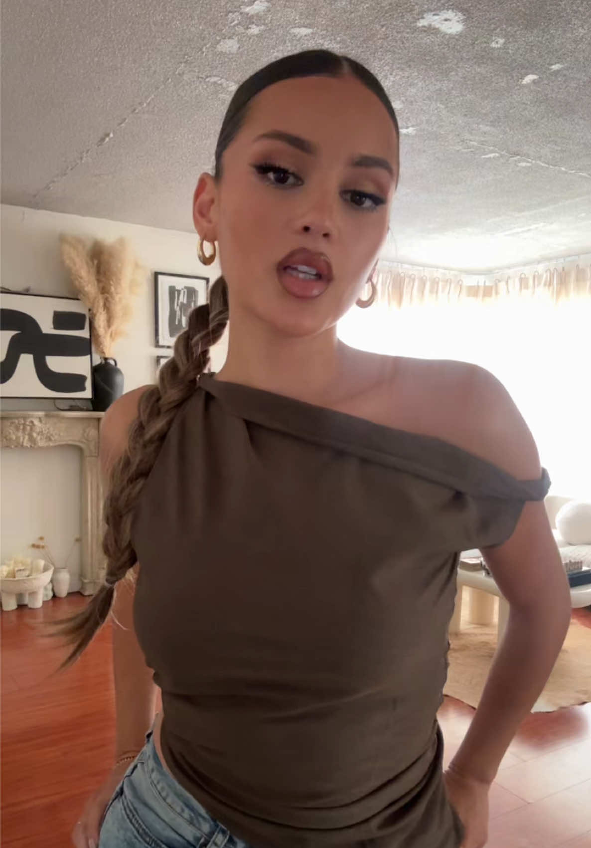 @VAL MERCADO