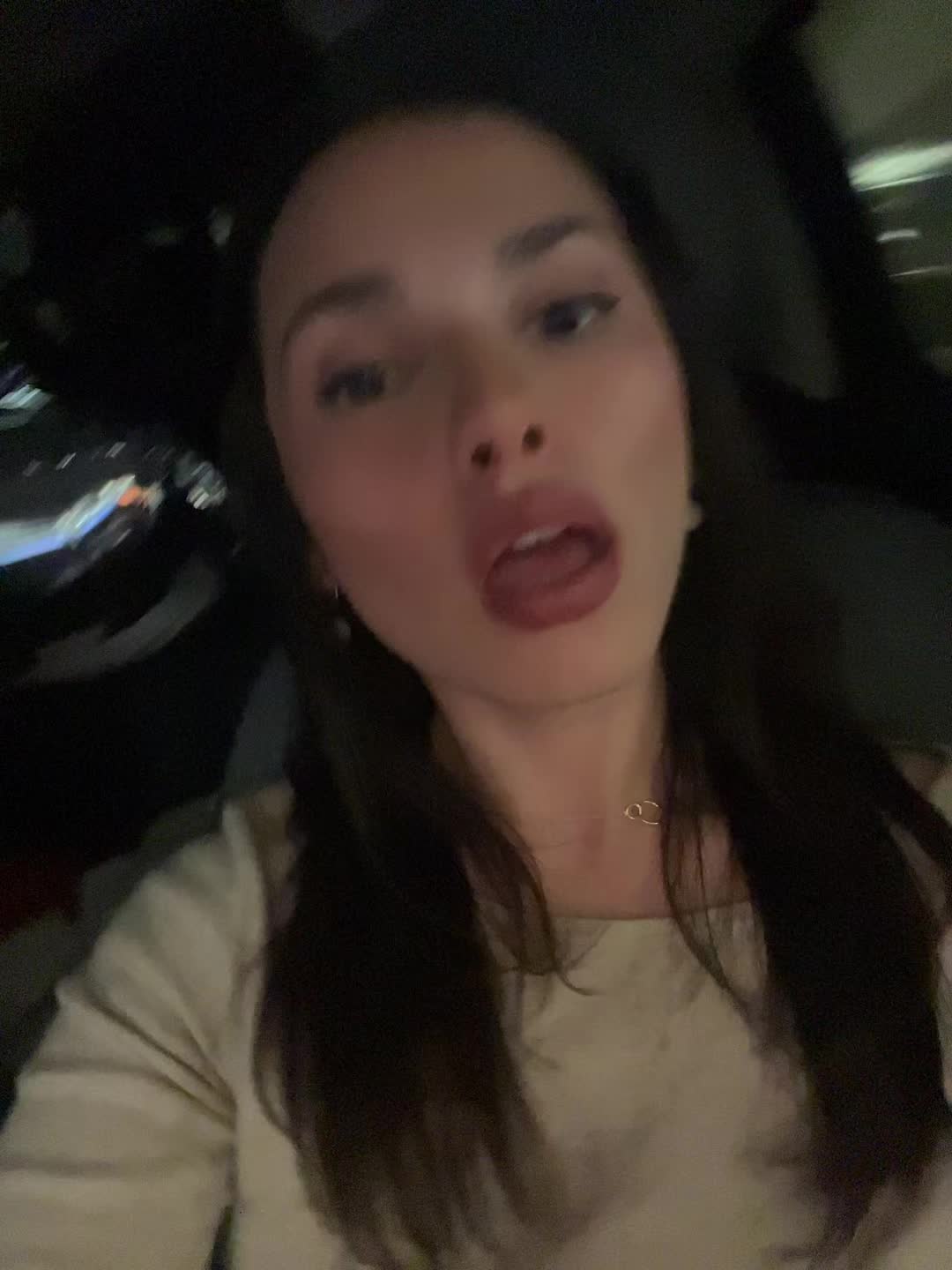 @Victoria