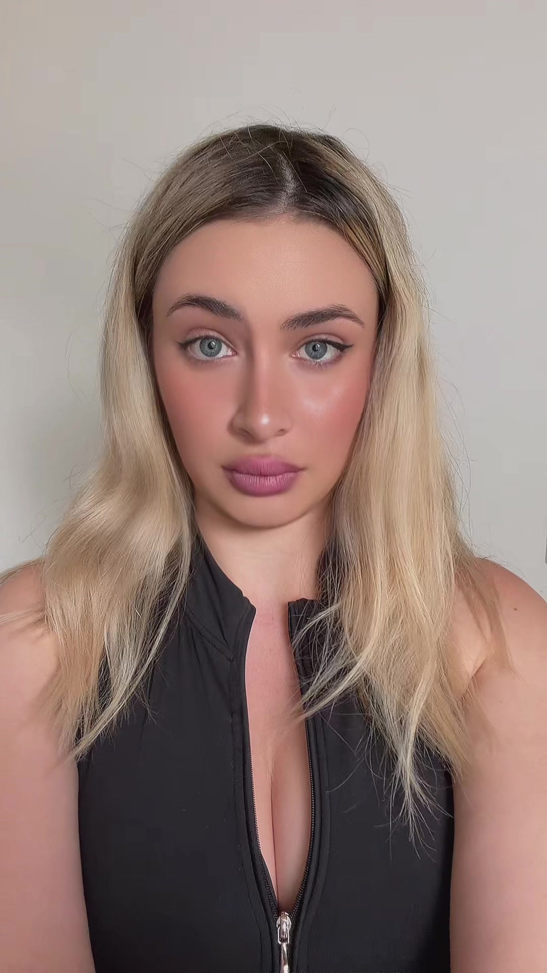 @itsviktoria
