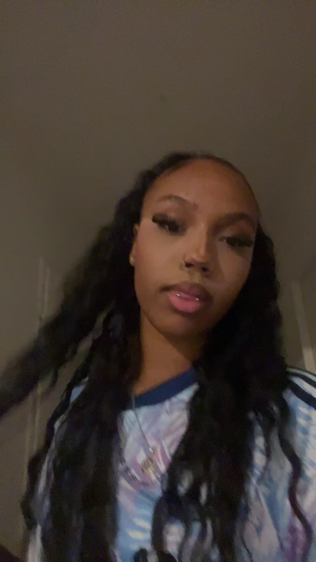 @𝐊𝐍𝐀😇