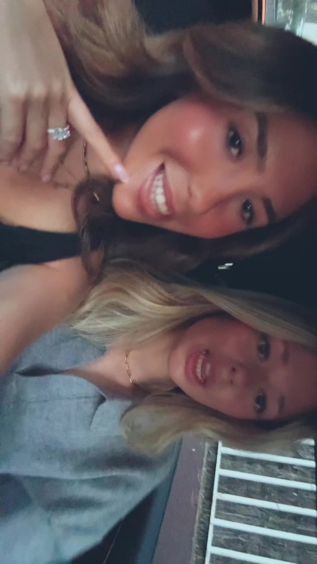@Ella