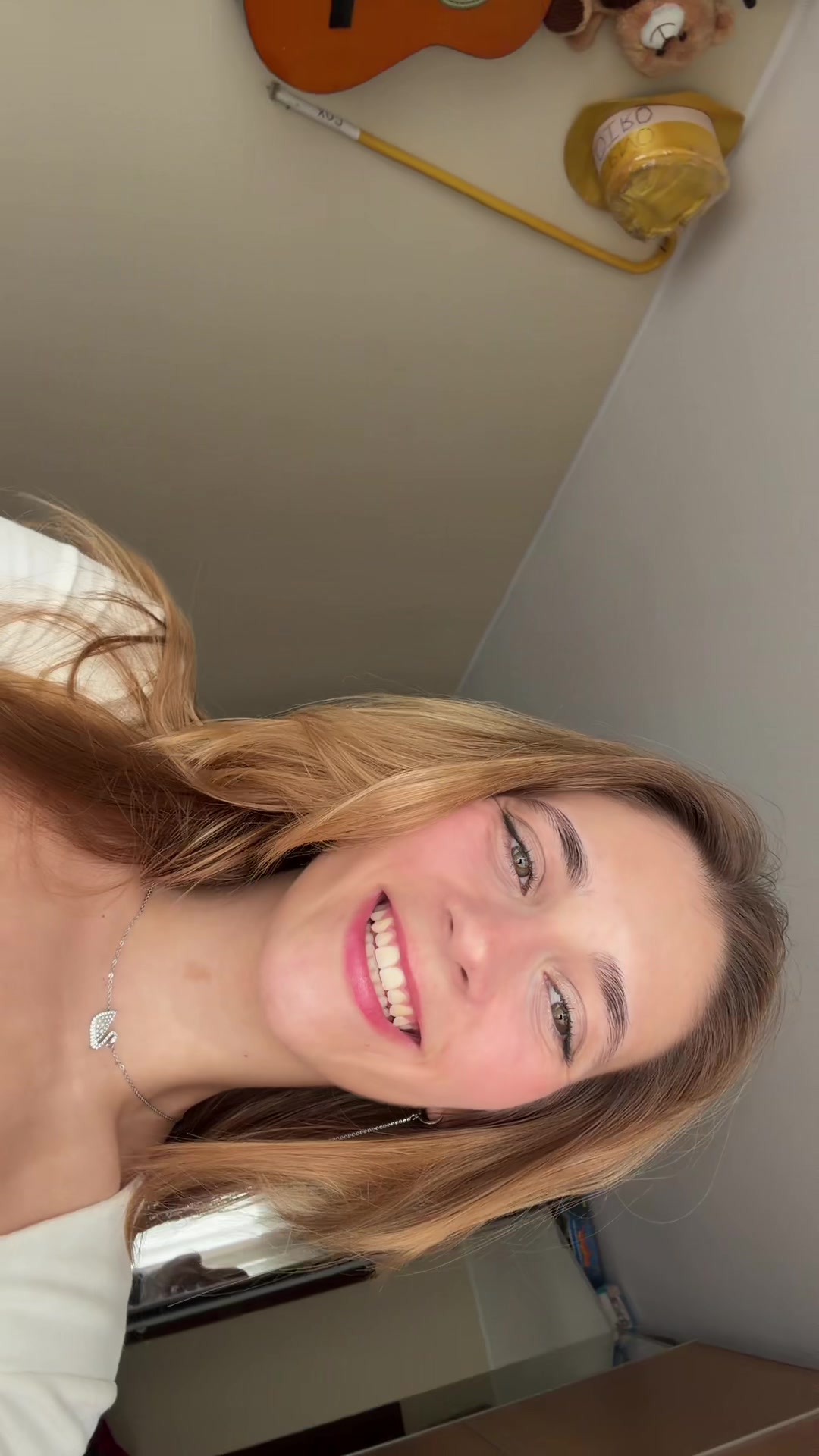 @Lara Rosas
