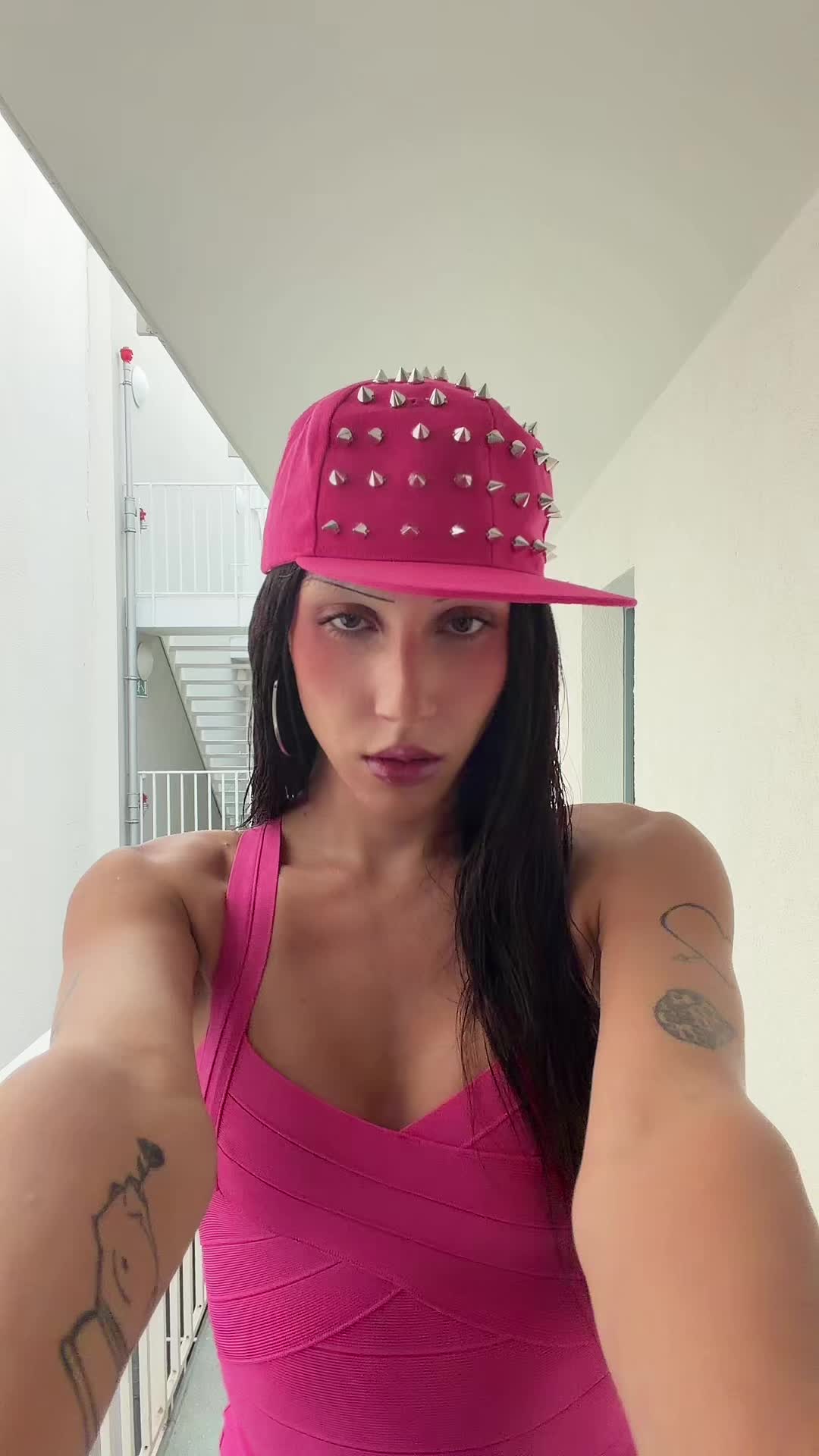 @luandaschuster