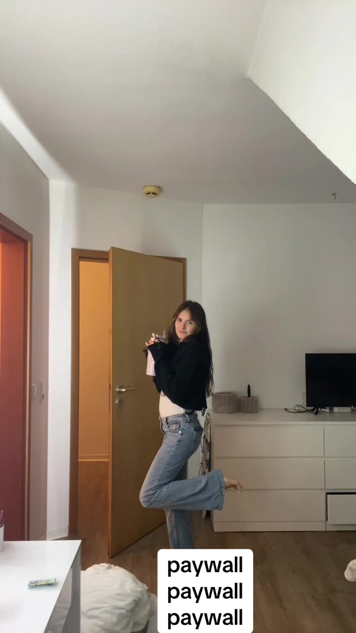 @randomstuffwithvera