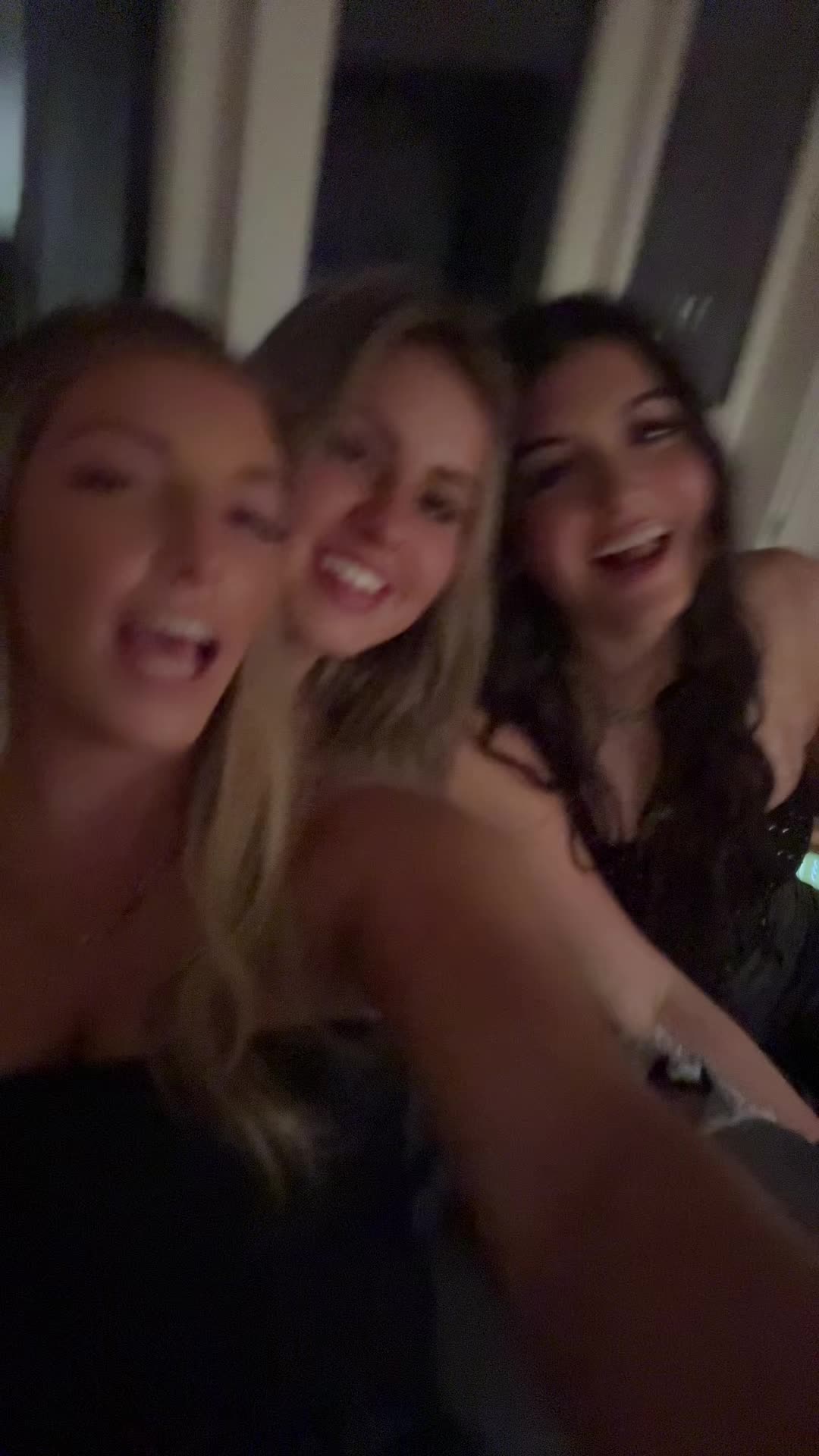@dani.schles