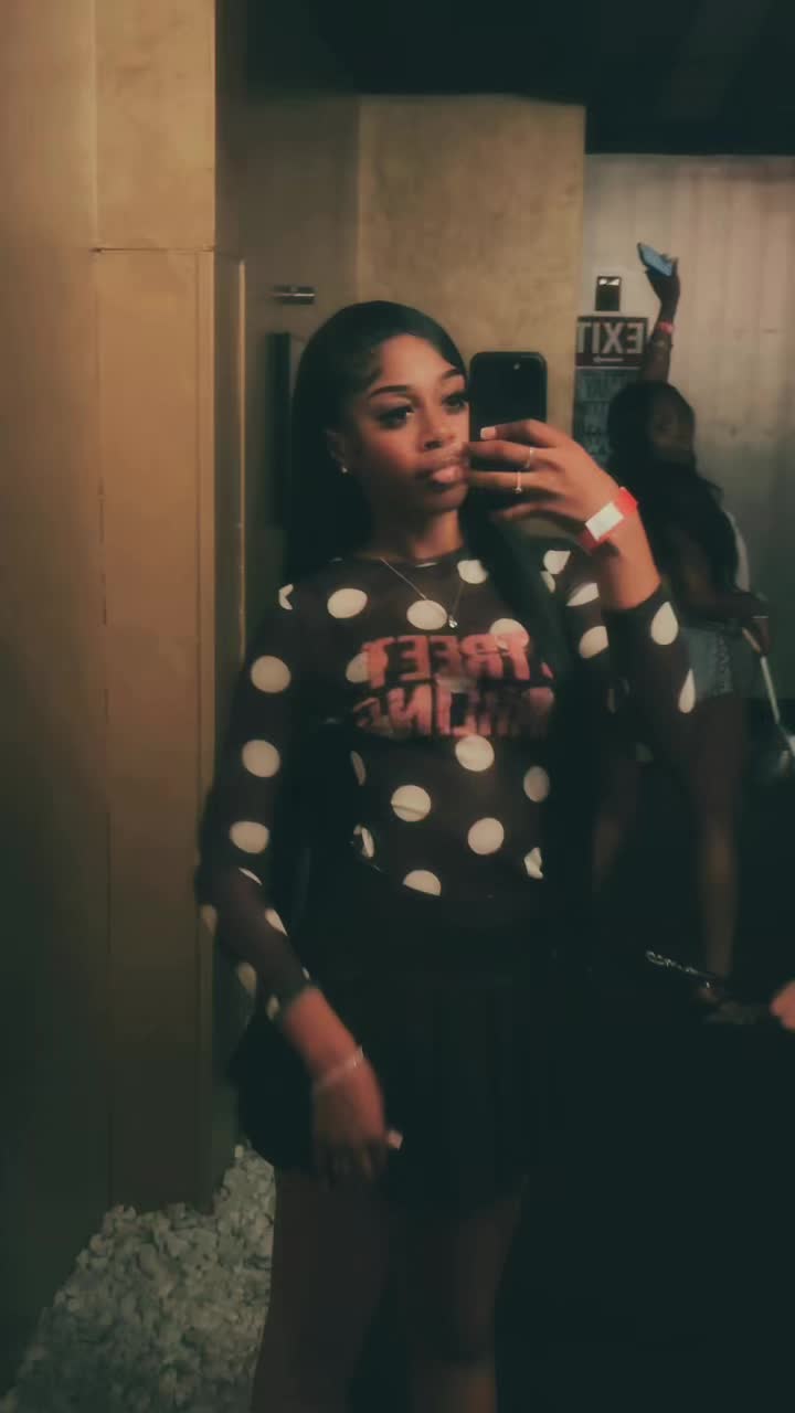 @sandieemoniquee