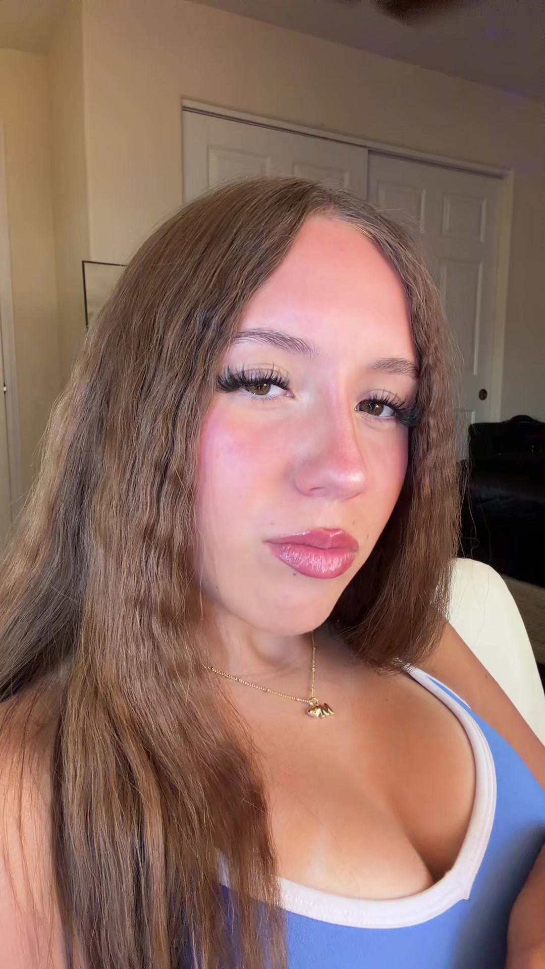 @…