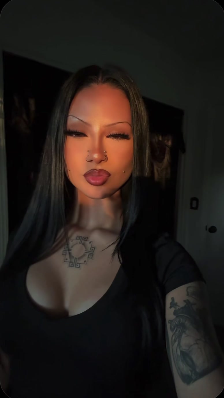 @𝔡𝔢𝔢✯