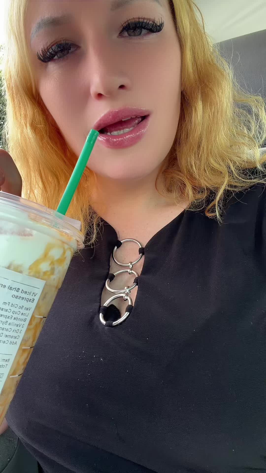 @Rosesarered