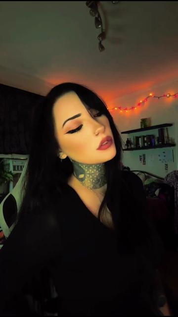 @alieneve