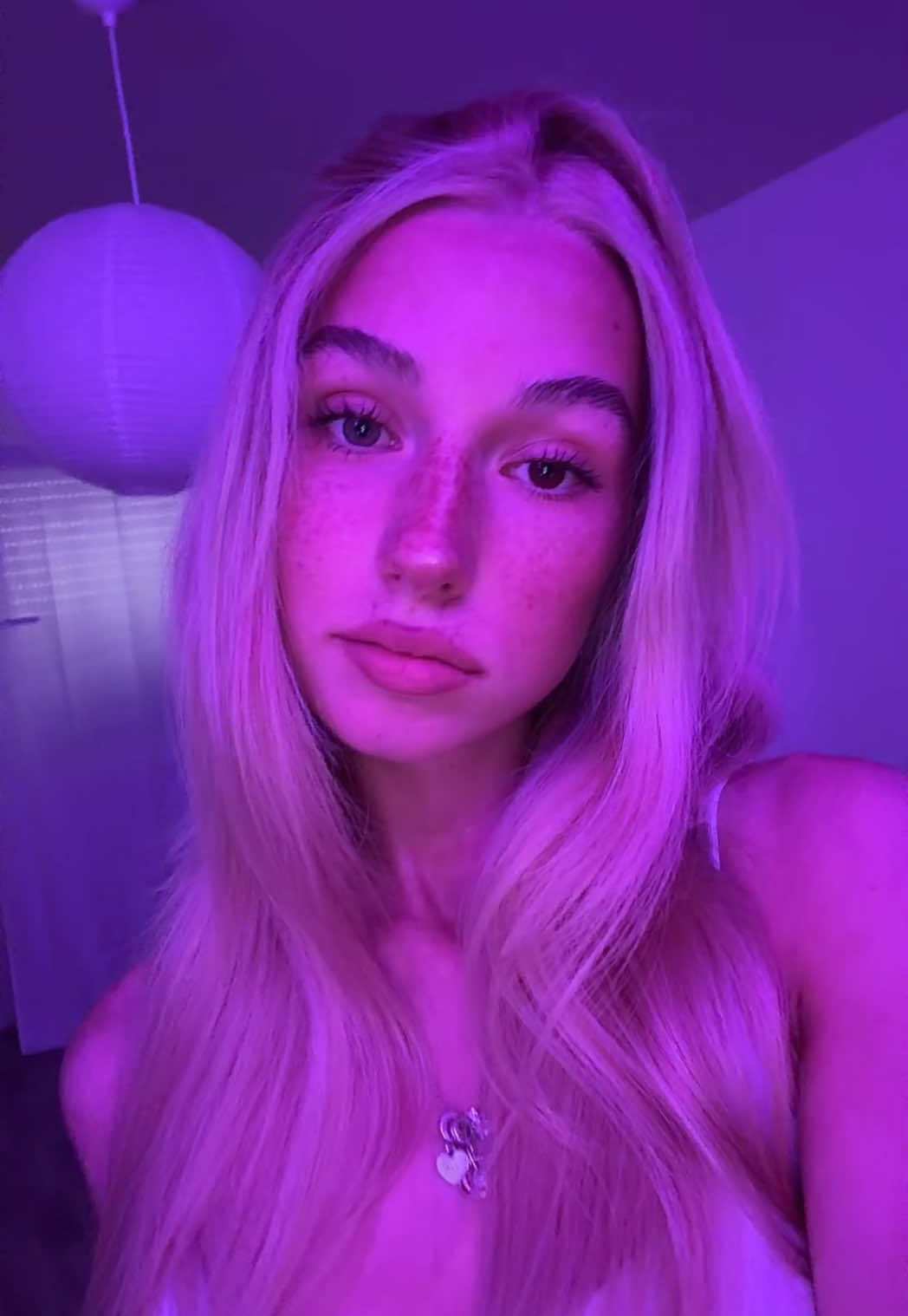 @𝑴𝑨𝑹𝑳𝑨🦦