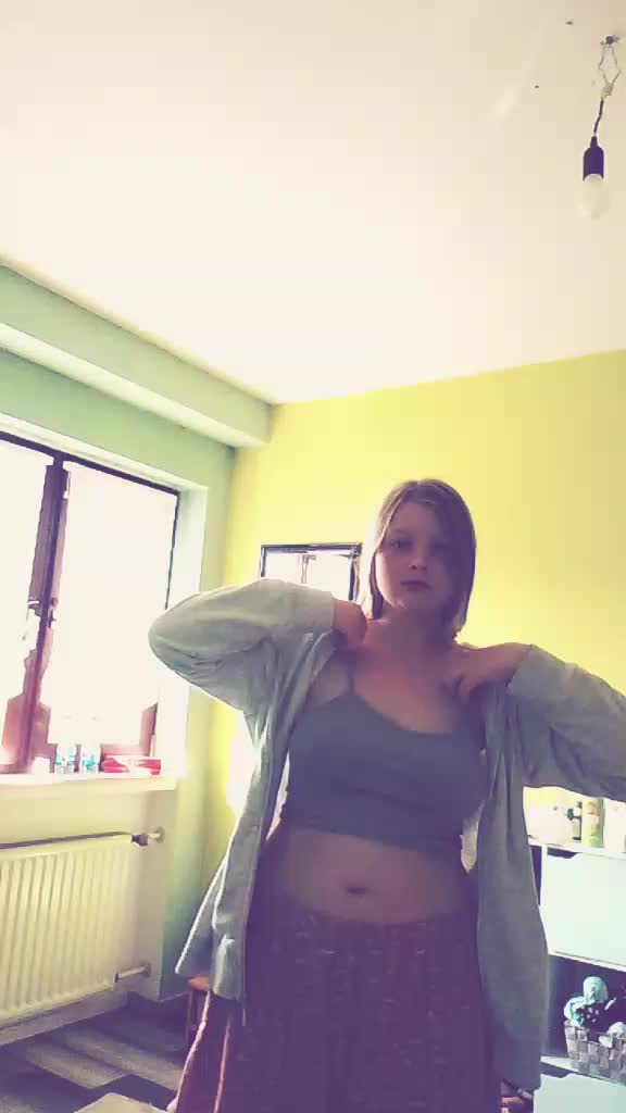 @🇩🇪Lara🇩🇪